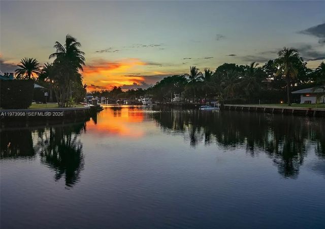 524 Oleander Drive, Hallandale Beach, FL 33009
