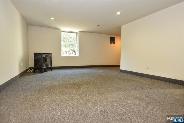 36 Hines, Mahwah, NJ 07430