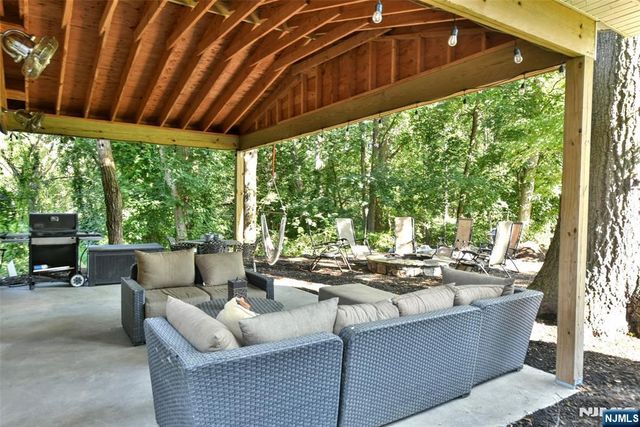 36 Hines, Mahwah, NJ 07430
