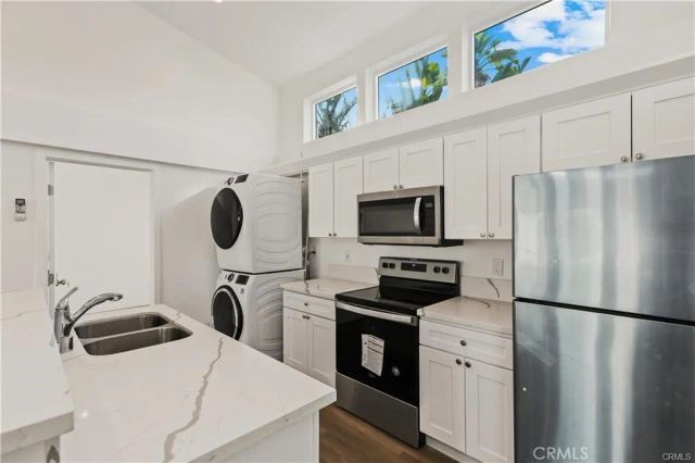 552 N Cambridge St, Orange, CA 92867