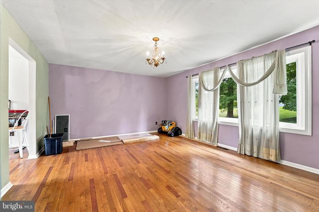 190 TWINING FORD RD, Richboro, PA 18954