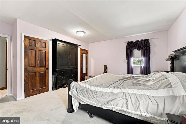 190 TWINING FORD RD, Richboro, PA 18954