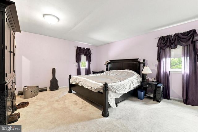 190 TWINING FORD RD, Richboro, PA 18954