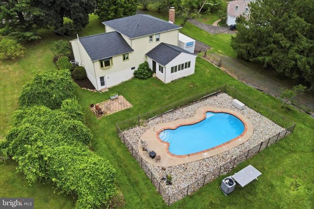 190 TWINING FORD RD, Richboro, PA 18954