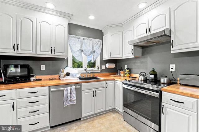 190 TWINING FORD RD, Richboro, PA 18954