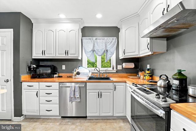 190 TWINING FORD RD, Richboro, PA 18954