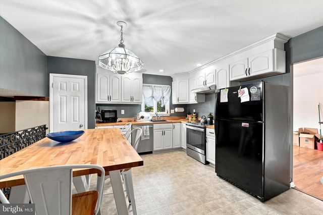 190 TWINING FORD RD, Richboro, PA 18954