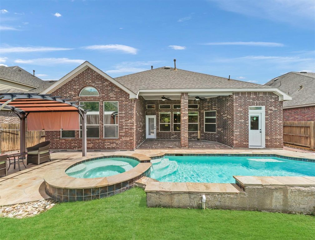 9915 Rochs Hill Court, Katy, TX 77494