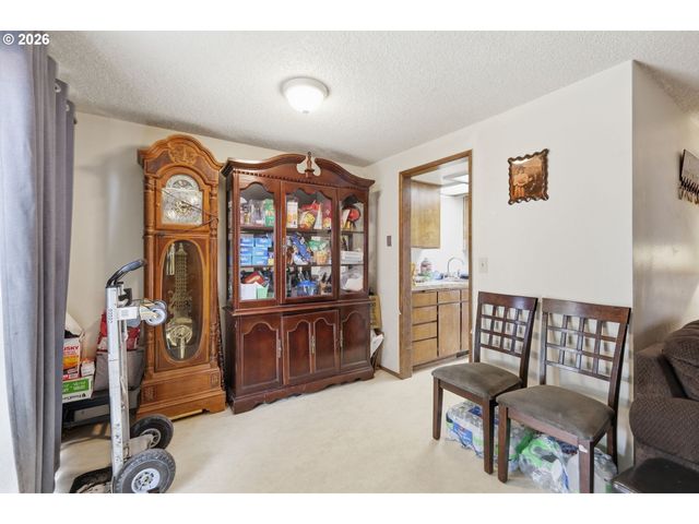 1675 N DANEBO Ave, Eugene, OR 97402