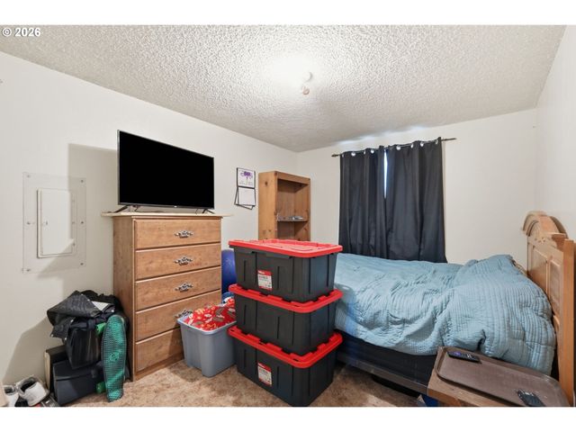 1675 N DANEBO Ave, Eugene, OR 97402