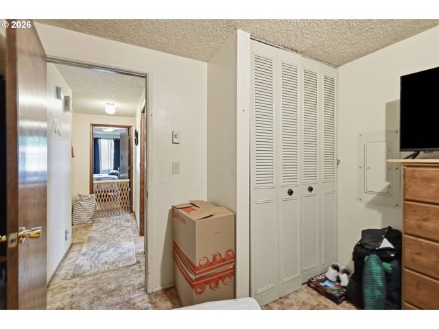 1675 N DANEBO Ave, Eugene, OR 97402