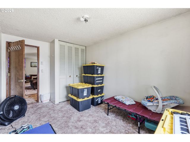 1675 N DANEBO Ave, Eugene, OR 97402