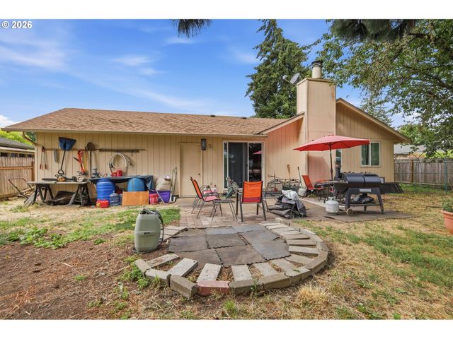 1675 N DANEBO Ave, Eugene, OR 97402