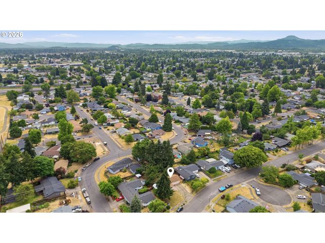 1675 N DANEBO Ave, Eugene, OR 97402