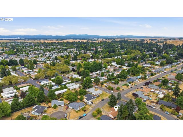 1675 N DANEBO Ave, Eugene, OR 97402