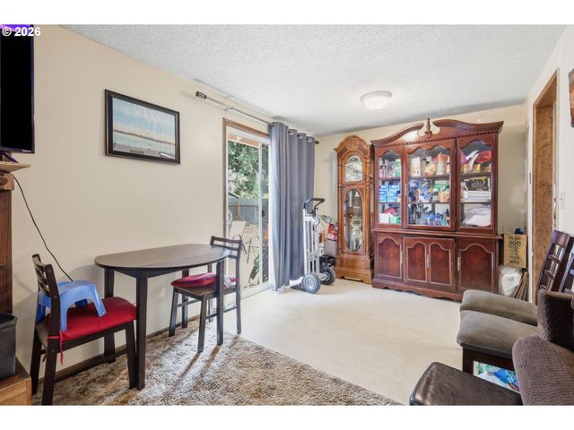 1675 N DANEBO Ave, Eugene, OR 97402