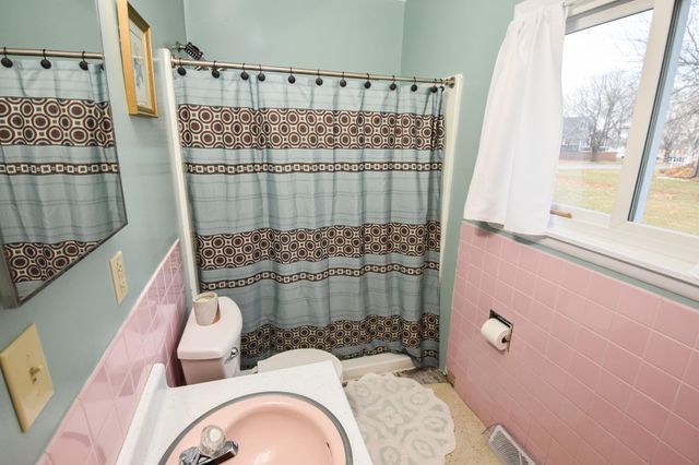 103 1ST Street NE, Dilworth, MN 56529