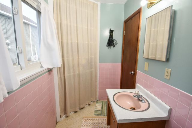 103 1ST Street NE, Dilworth, MN 56529