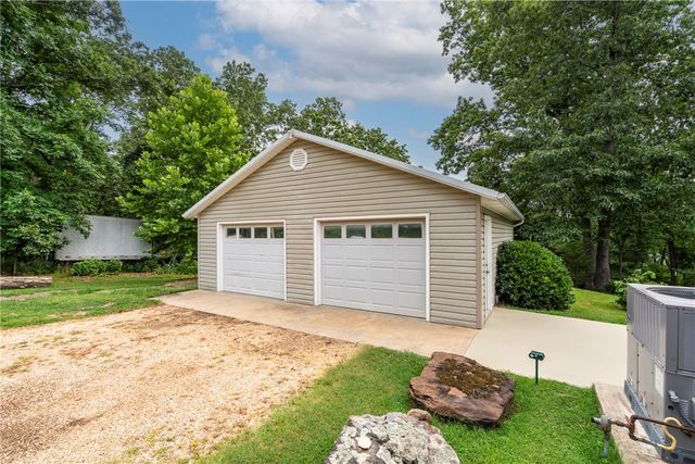 10381 Tara Lane, Rogers, AR 72756