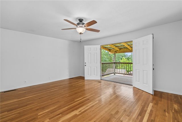 10381 Tara Lane, Rogers, AR 72756