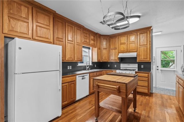 10381 Tara Lane, Rogers, AR 72756