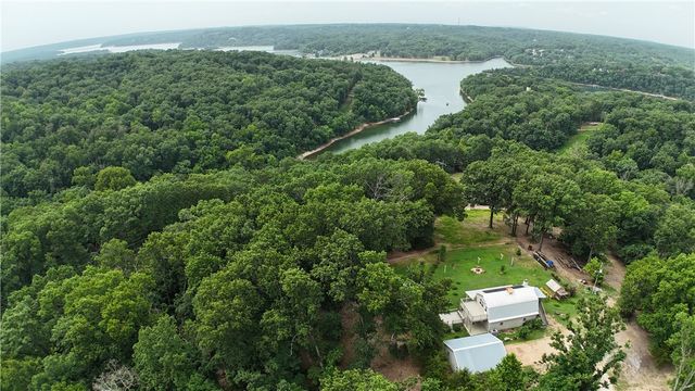 10381 Tara Lane, Rogers, AR 72756