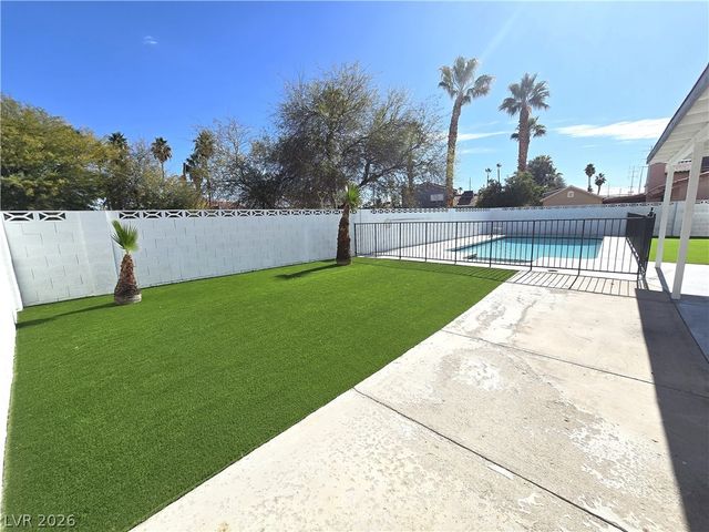 4000 Camas Court, Las Vegas, NV 89103