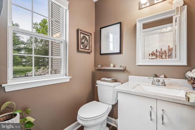 39 CONGRESS CIR, Medford, NJ 08055