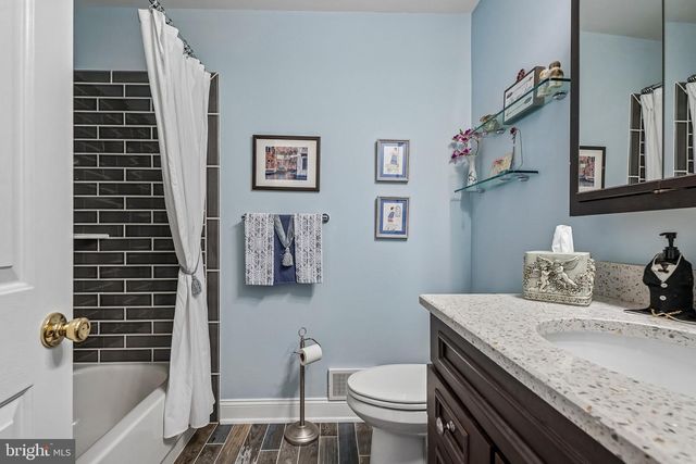39 CONGRESS CIR, Medford, NJ 08055