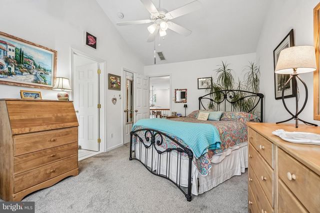 39 CONGRESS CIR, Medford, NJ 08055