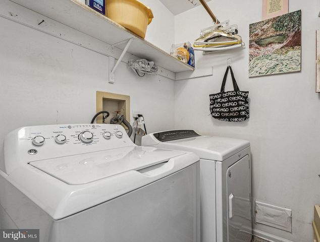 39 CONGRESS CIR, Medford, NJ 08055