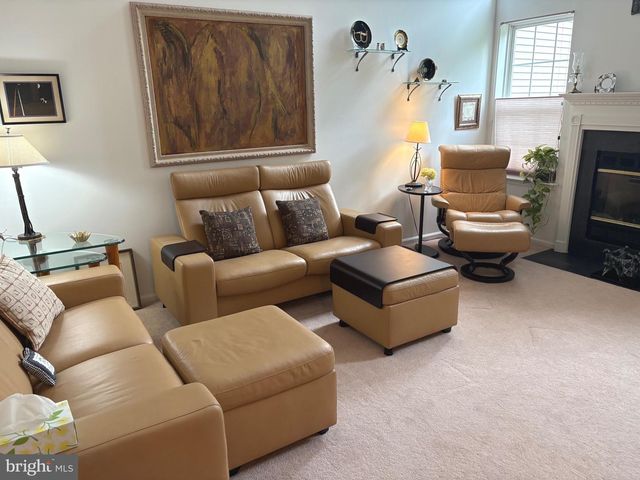 39 CONGRESS CIR, Medford, NJ 08055