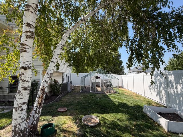 446 W 2300 N, Harrisville, UT 84414