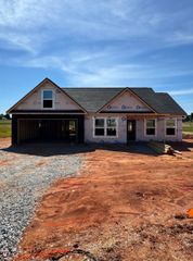121 Crooked Tree Drive, Gaffney, SC 29341