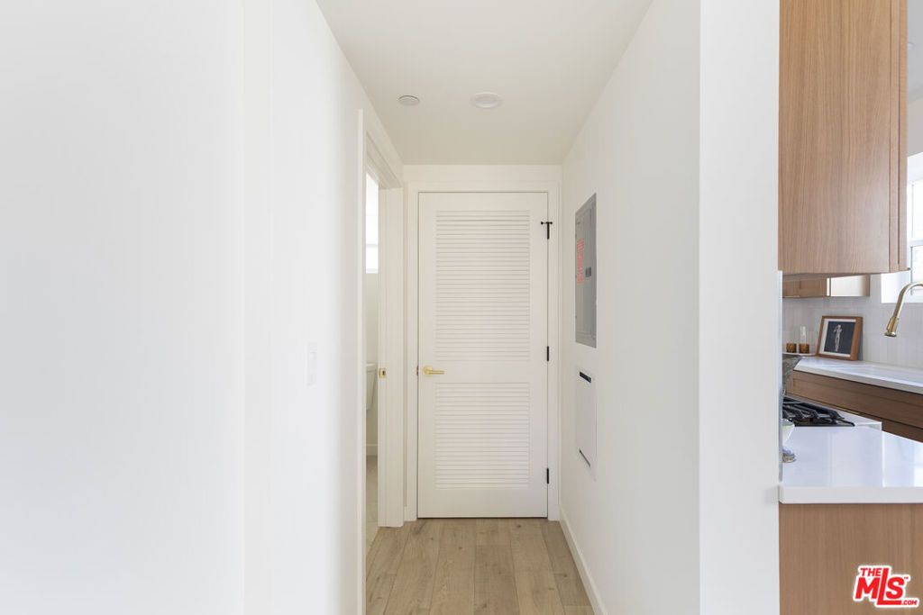 Image 11 of property listing at 1233 1/2 N June Street, Los Angeles, CA 90028
