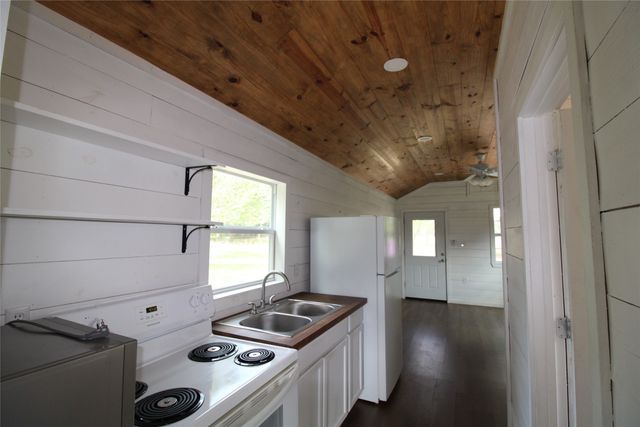 188 Private Road 8703, Ben Wheeler, TX 75754