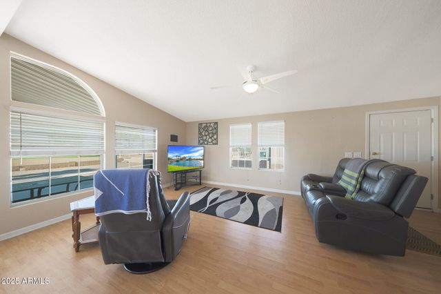 7271 E JUANITA Avenue, Mesa, AZ 85209