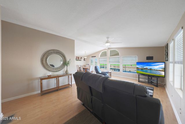 7271 E JUANITA Avenue, Mesa, AZ 85209