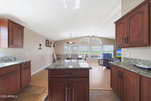 7271 E JUANITA Avenue, Mesa, AZ 85209