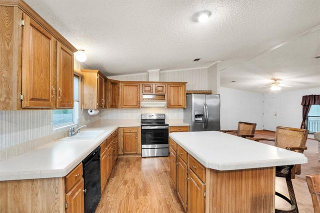 11222 Camp Creek Way, Willis, TX 77378
