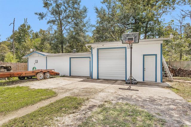11222 Camp Creek Way, Willis, TX 77378