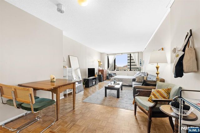 45 S River Drive 808, Jersey City, NJ 07310