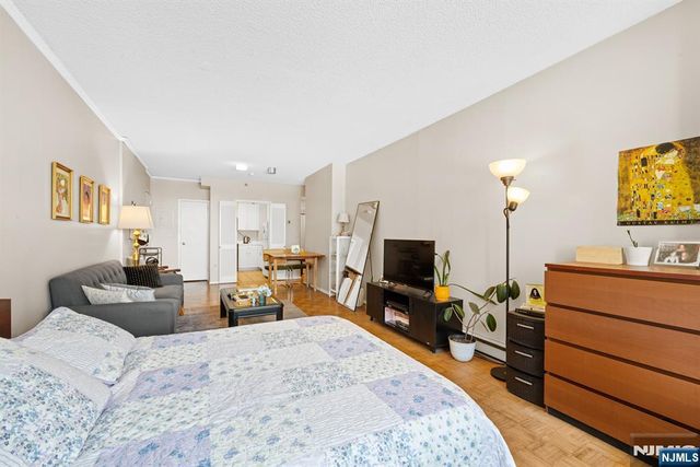 45 S River Drive 808, Jersey City, NJ 07310