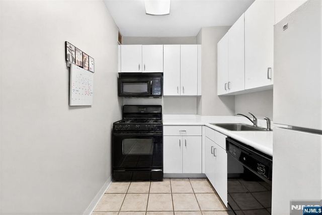 45 S River Drive 808, Jersey City, NJ 07310