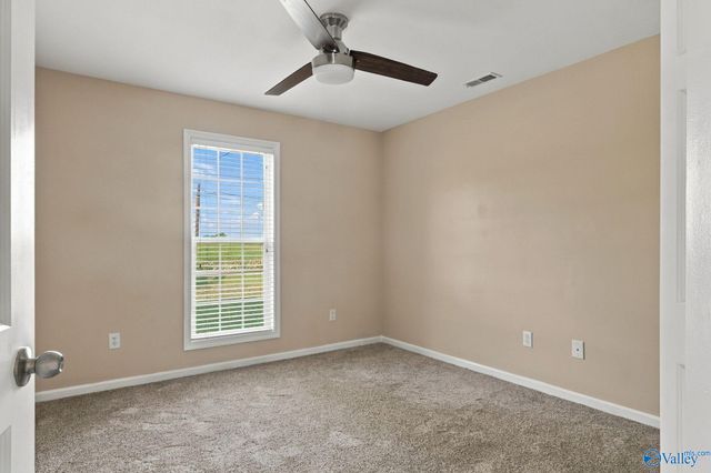 275 Narrow Lane, New Market, AL 35761