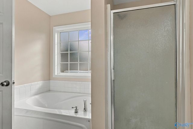275 Narrow Lane, New Market, AL 35761