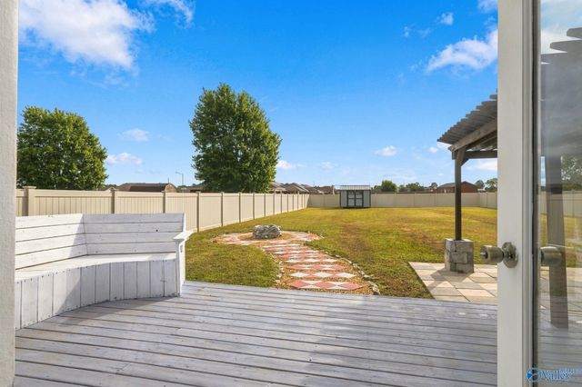 275 Narrow Lane, New Market, AL 35761