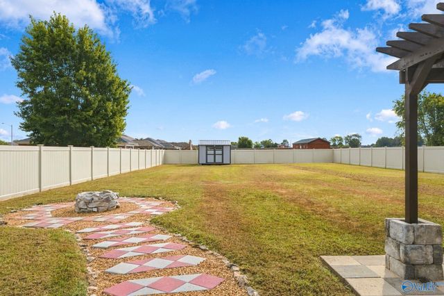 275 Narrow Lane, New Market, AL 35761