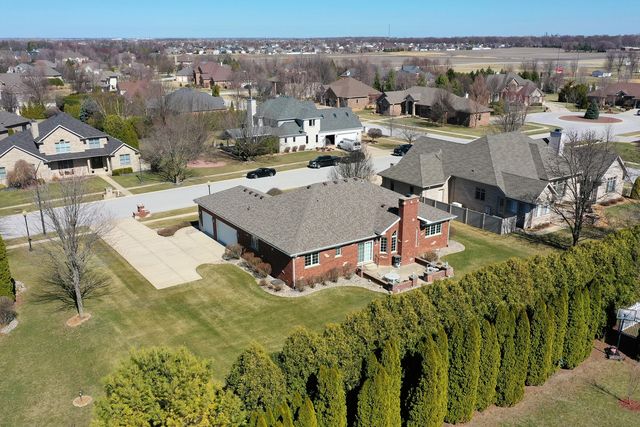 1138 Cotes De Bourg, Bourbonnais, IL 60914