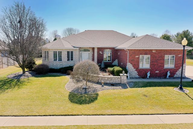 1138 Cotes De Bourg, Bourbonnais, IL 60914